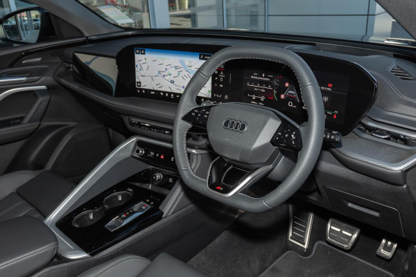 2026 Audi Q5 e-hybrid 270kW SUV image 6