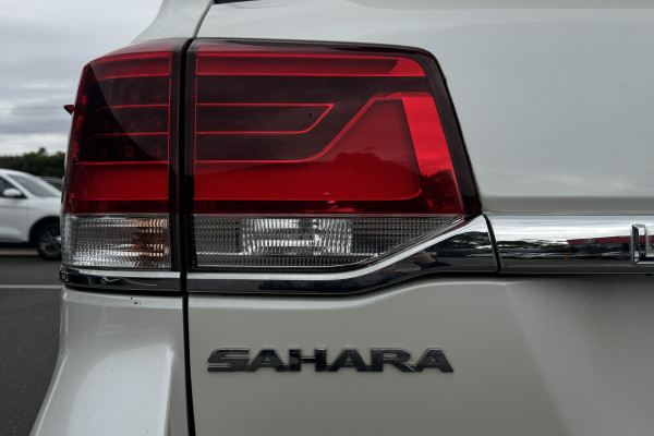 2017 Toyota LandCruiser VDJ200R Sahara SUV Image 14