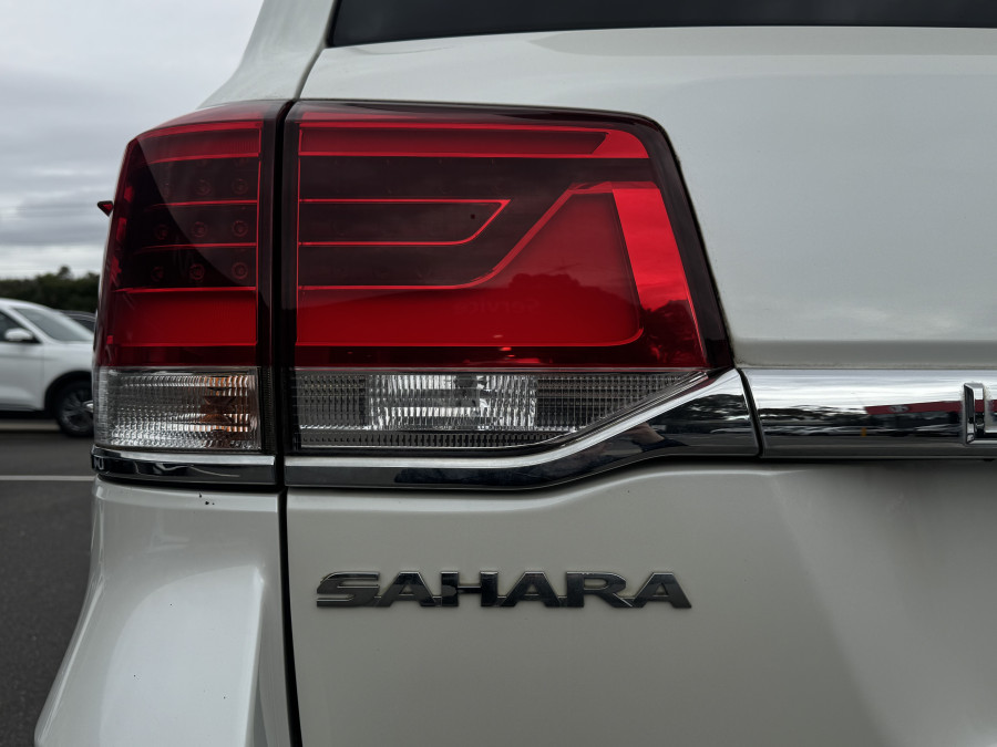 2017 Toyota LandCruiser VDJ200R Sahara SUV Image 14