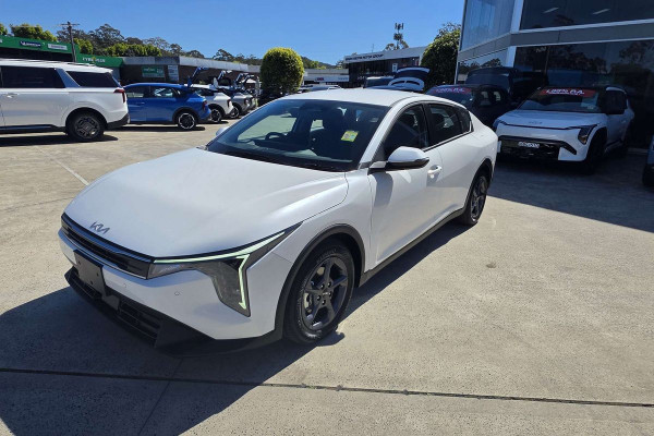 2026 Kia K4 CL4m S Sedan Image 4