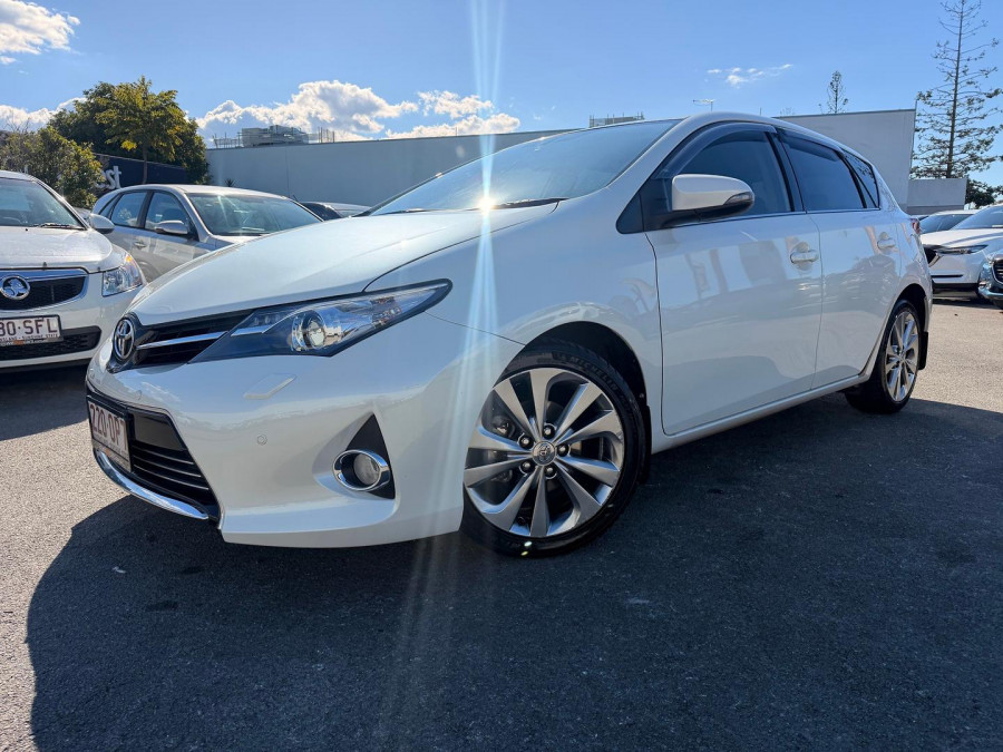 2014 Toyota Corolla ZRE182R Levin ZR Hatch Image 2