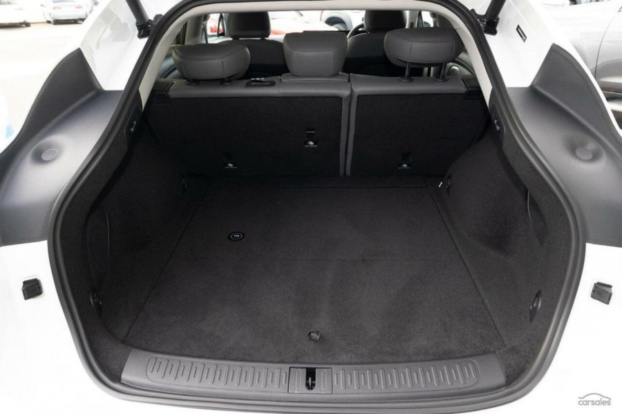 2026 MY25 MG IM6 S12L Performance SUV Image 15