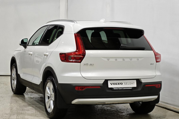 2025 Volvo XC40 XZ Plus B4 SUV Image 31
