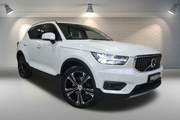 2022 Volvo XC40 XZ T4 Inscription SUV Image 1