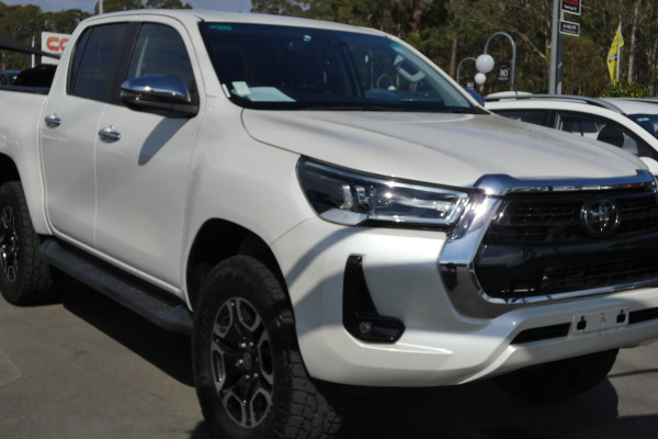 2021 Toyota HiLux GUN126R SR5 + PREMIUM INTERIOR 4X4 Ute