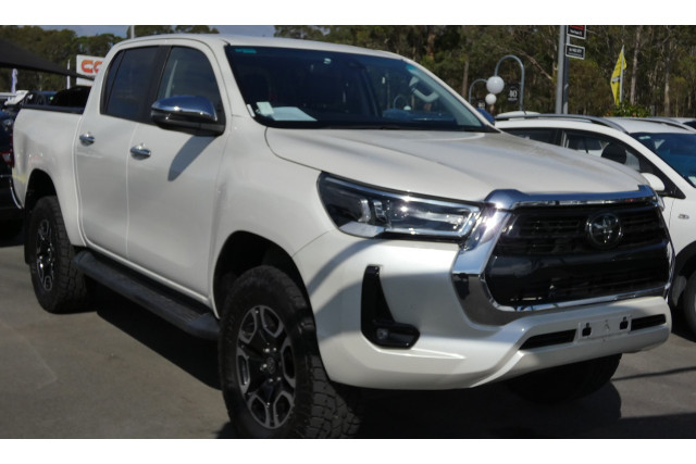 2021 Toyota HiLux GUN126R SR5 + PREMIUM INTERIOR 4X4 Ute Image 1