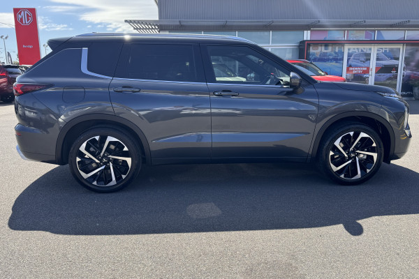 2024 Mitsubishi Outlander ZM Exceed Tourer SUV Image 7