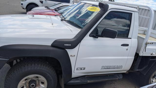 2016 MY15 Nissan Patrol Y61 Series 5  ST Cab chassis - single cab