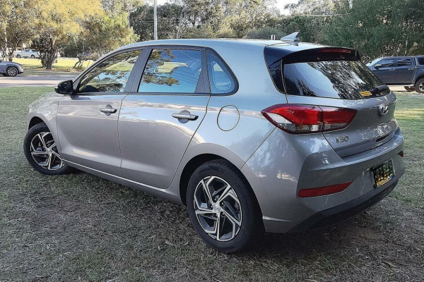 2021 Hyundai i30 PD.V4 Active Hatch Image 3