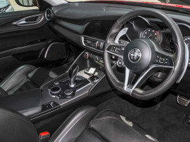 2016 Alfa Romeo Giulia Ve 4dr Sedan