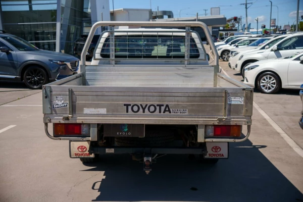 2009 Toyota HiLux TGN16R MY09 WorkMate Ute Image 3