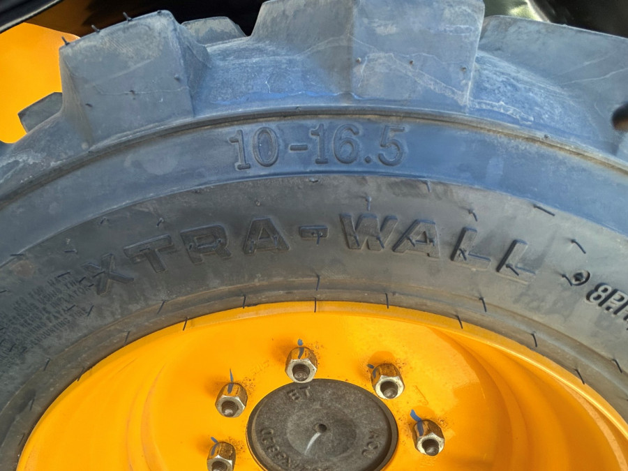 2025 JCB WHL SKID STEER LDR Wheeled Skidsteer Loader Image 10