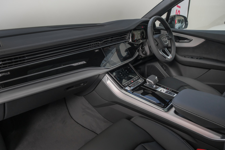2026 MY25 Audi Q7 4M TDI 210kW S line SUV