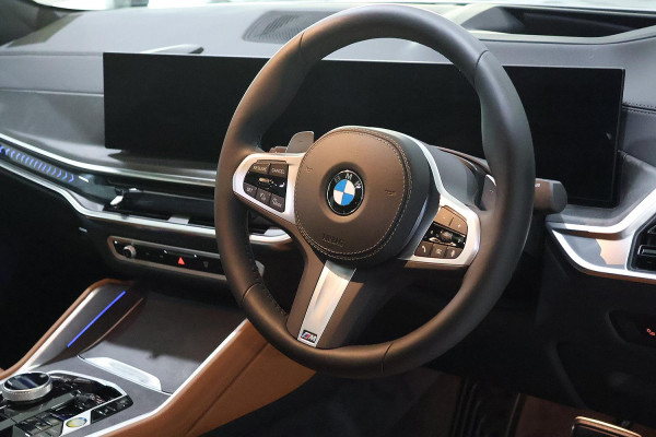 2025 BMW X6 G06 LCI xDrive30d M Sport SUV image 15