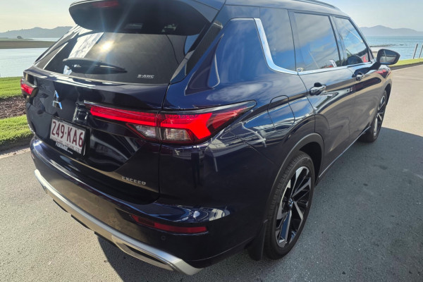 2024 Mitsubishi Outlander ZM Exceed SUV Image 7