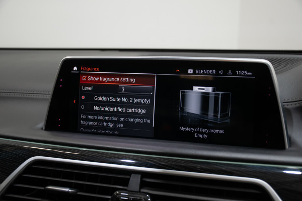 2020 BMW 7 Series 30d Sedan image 23