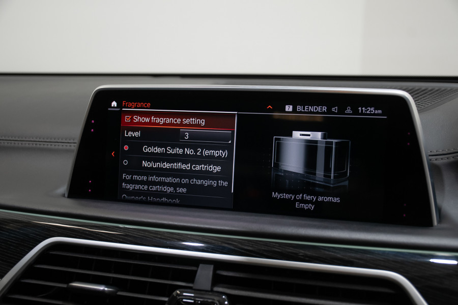 2020 BMW 7 Series 30d Sedan Image 23