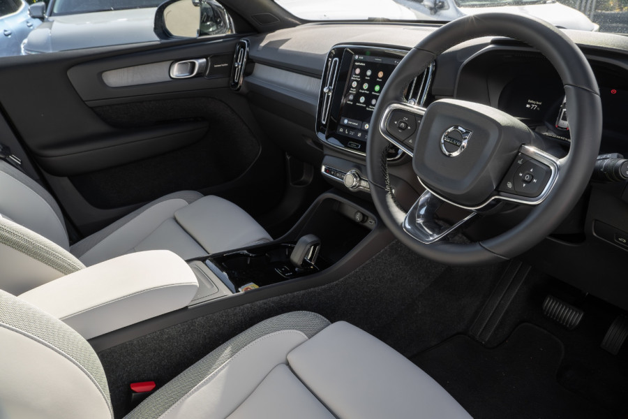 2026 MY25 Volvo EX40  Ultra Single Motor Extended Range SUV