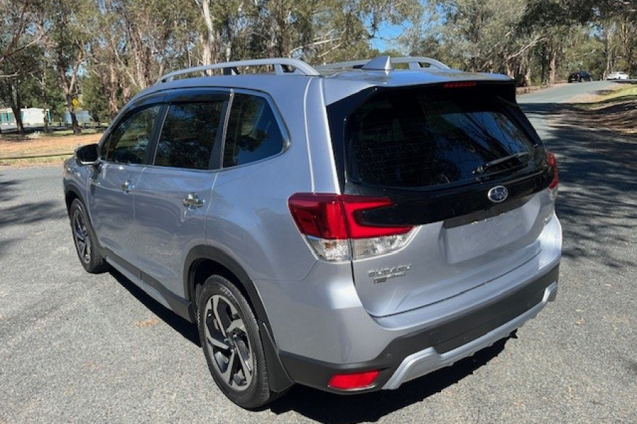 2022 Subaru Forester S5 Hybrid S SUV Image 8