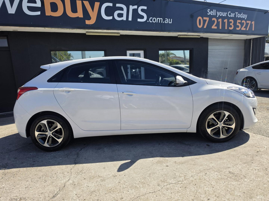 2015 MY16 Hyundai i30 GD3 Series II Active X Hatch Image 6