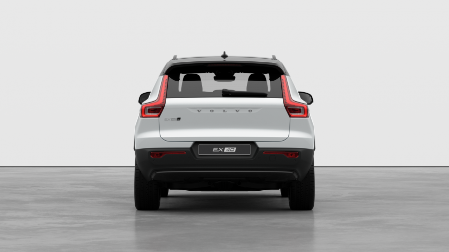 2026 Volvo EX40  Ultra Twin Motor Performance SUV Image 4
