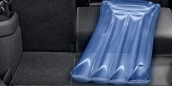 Fold-out boot mat with bumper cover