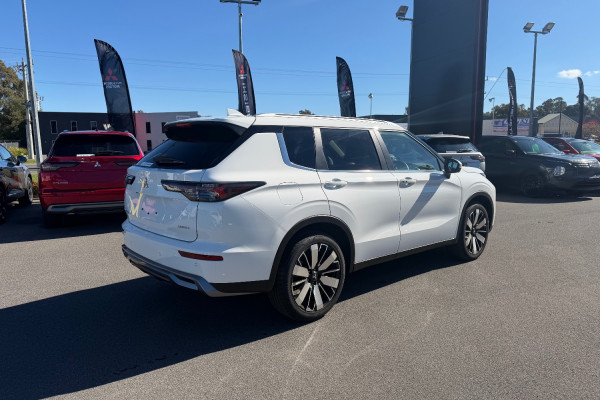 2025 Mitsubishi Outlander ZM Aspire SUV Image 7
