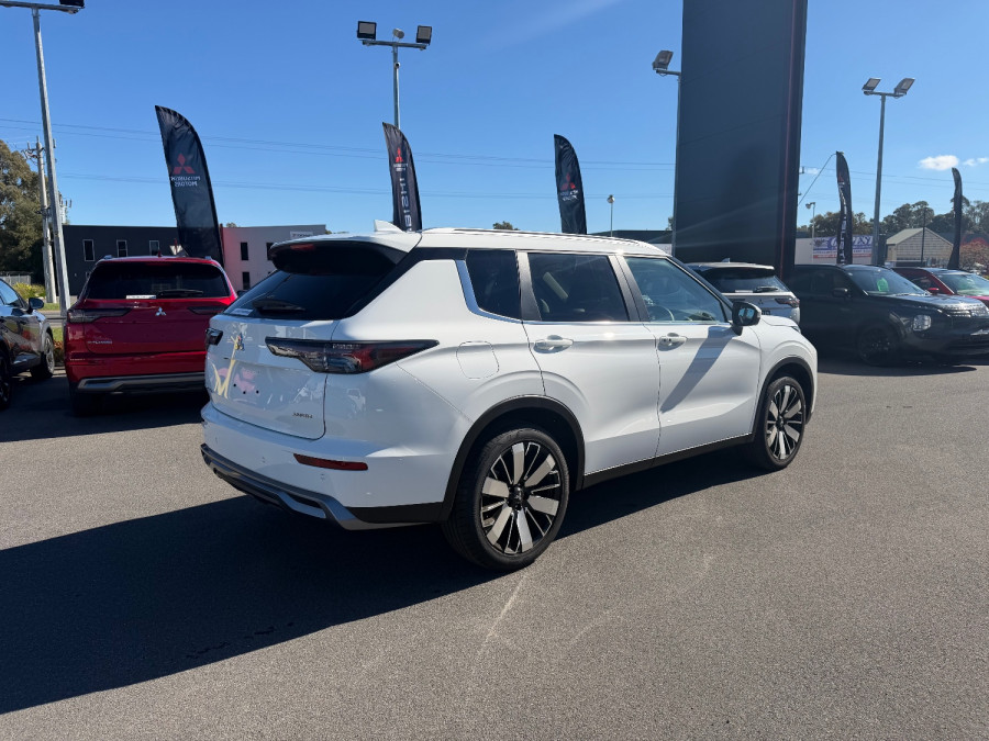 2025 Mitsubishi Outlander ZM Aspire SUV Image 7