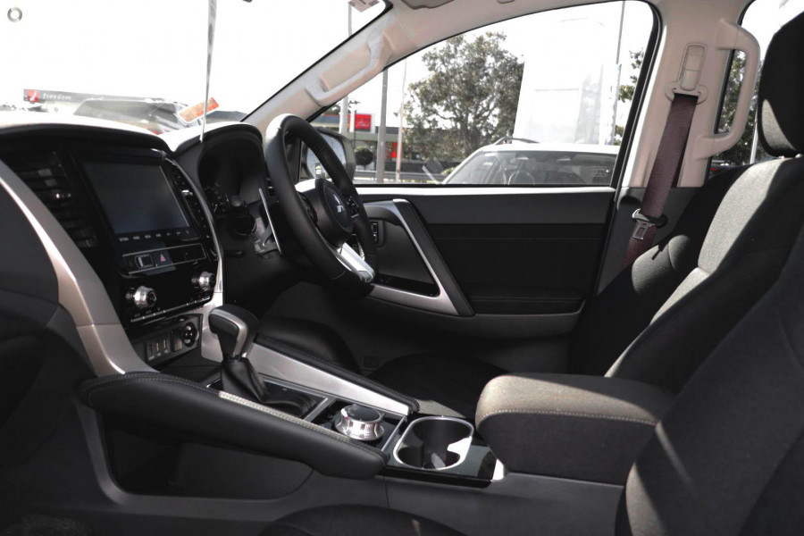 2024 Mitsubishi Pajero Sport QG GLX SUV Image 8