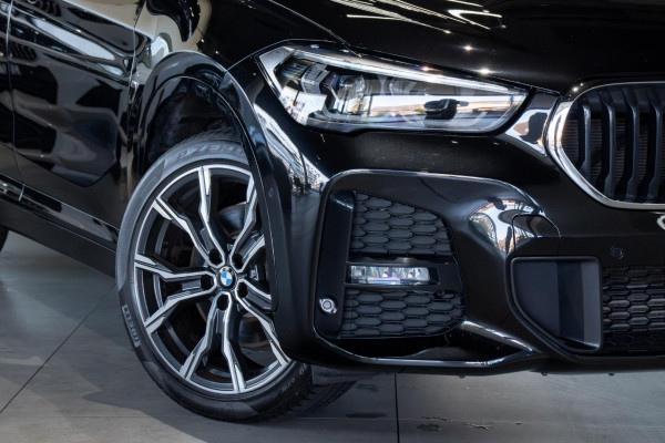 2022 BMW X1 F48 LCI sDrive20i SUV image 6