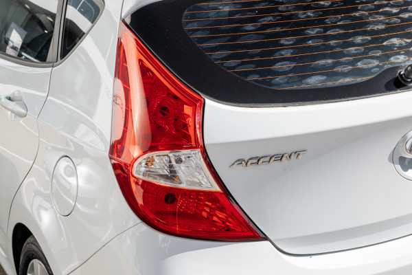 2018 Hyundai Accent RB6 Sport Hatch image 20