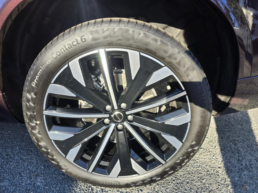 2026 Volvo XC90 L Series Ultra B5 Dark SUV Image 6