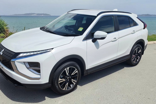 2024 Mitsubishi Eclipse Cross YB LS SUV Image 3