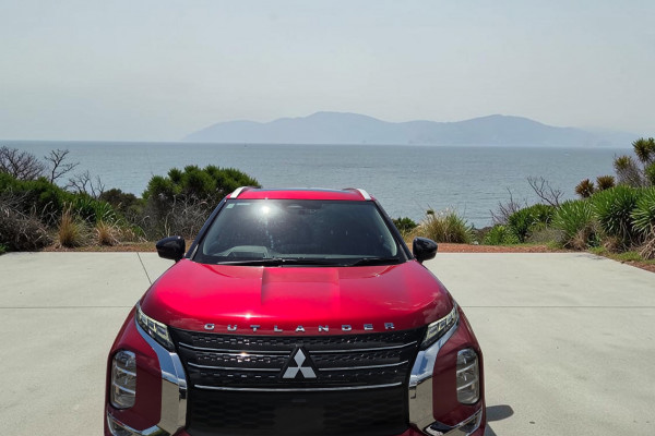 2022 MY22.5 Mitsubishi Outlander ZM Exceed SUV Image 2