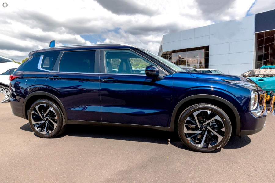 2025 MY24 Mitsubishi Outlander ZM Aspire SUV Image 5