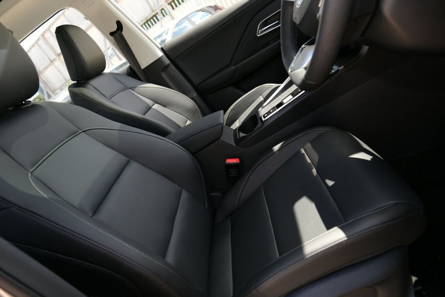 2025 MG ZS ZS32 Essence Hybrid+ SUV Image 10