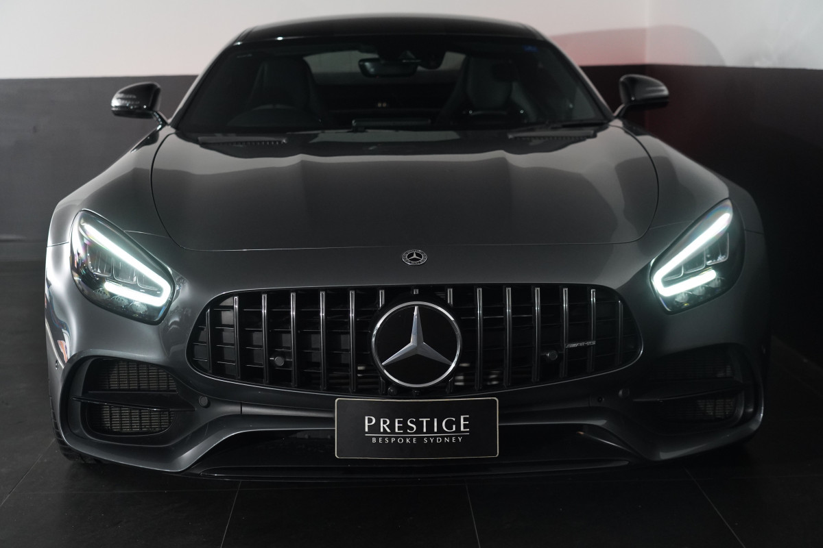 2021 Mercedes-Benz AMG GT Night Edition Coupe Image 3