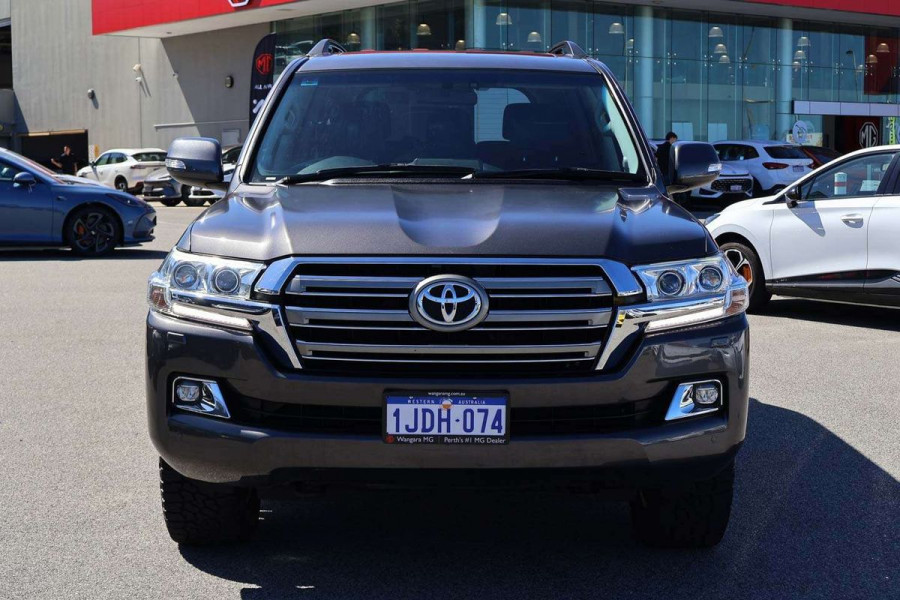 2016 Toyota LandCruiser VDJ200R VX SUV Image 4