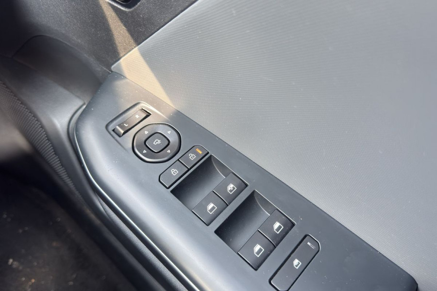 2025 Kia K4 CL4m Sport Sedan Image 12