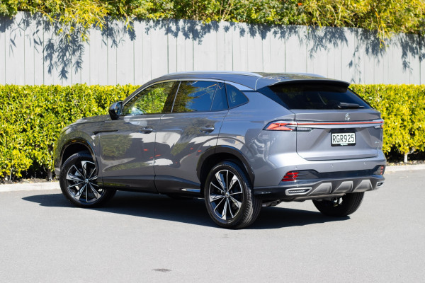 2025 MG HS Essence SUV Image 3