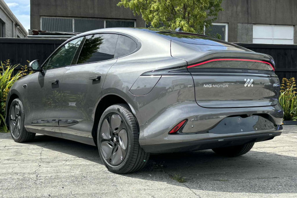 2026 MY25 MG IM6 S12L Premium SUV Image 4