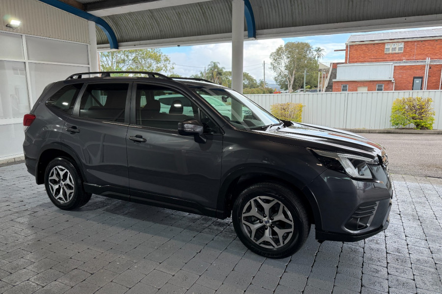 2022 Subaru Forester S5 2.5i-L SUV Image 6