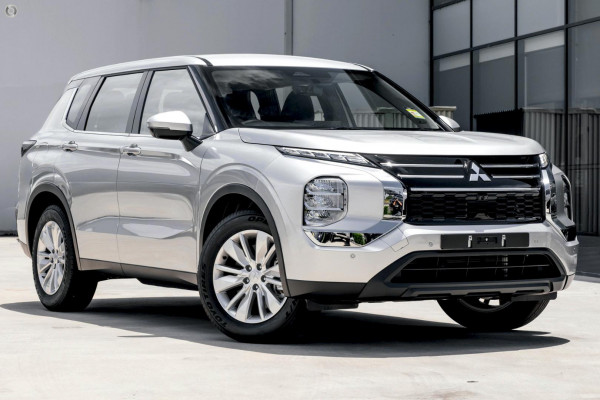 2025 Mitsubishi Outlander ZM ES SUV