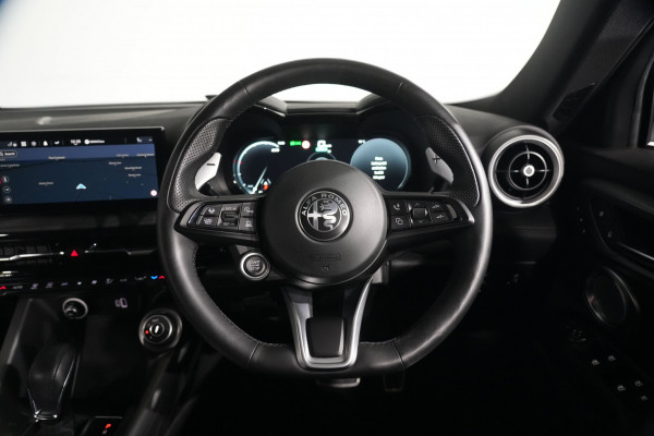 2023 Alfa Romeo Tonale Veloce SUV image 14