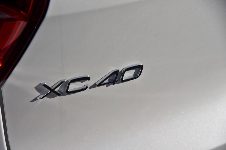 2025 MY26 Volvo XC40 XZ Plus B4 SUV Image 5