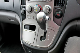 2009 Hyundai Imax TQ-W Wagon