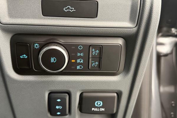 2024 Ford F-150  Lariat Dual Cab Image 26