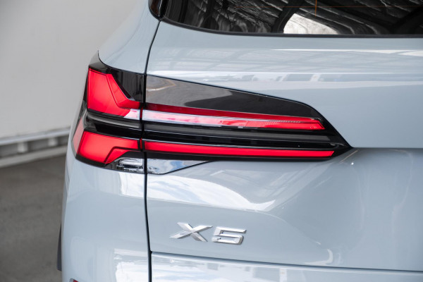 2026 BMW X5 G05 LCI xDrive30d M Sport SUV image 31