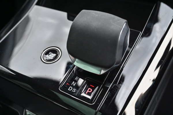 2025 Land Rover Range Rover Sport L461 D250 Dynamic SE SUV image 18