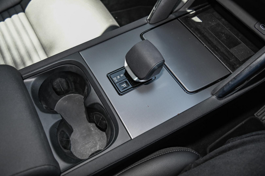 2025 MY25.5 Land Rover Discovery Sport L550 P200 S SUV